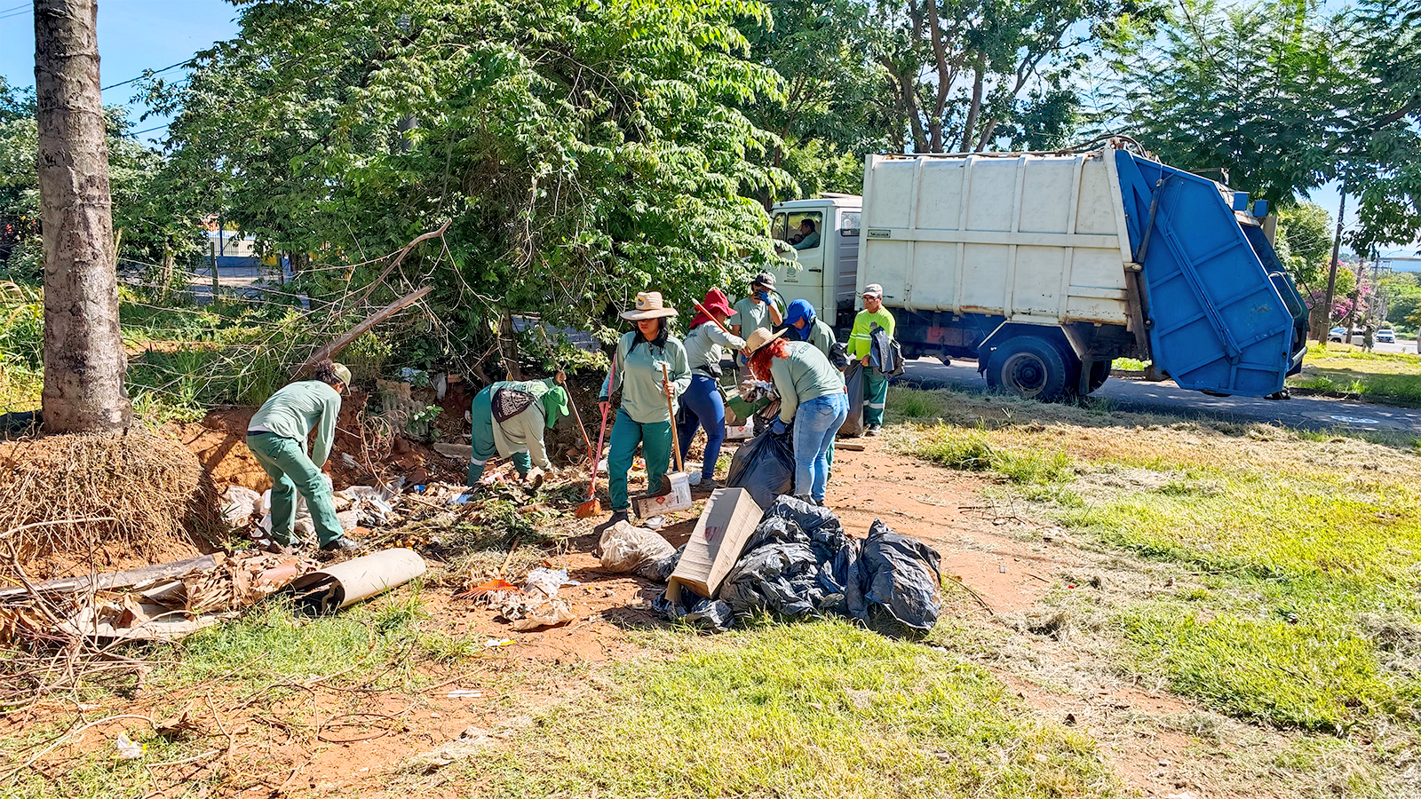 ​Mutirão de combate à dengue atinge 13 bairros da cidade